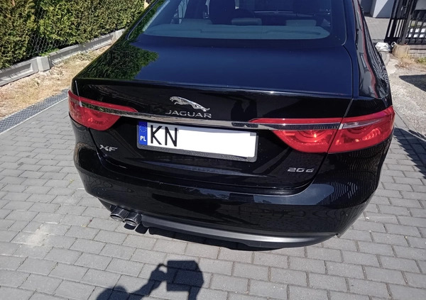 Jaguar XF cena 65900 przebieg: 128900, rok produkcji 2016 z Kartuzy małe 232